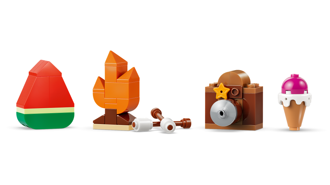 11217 | LEGO® Bluey Brick-Built Bluey Family