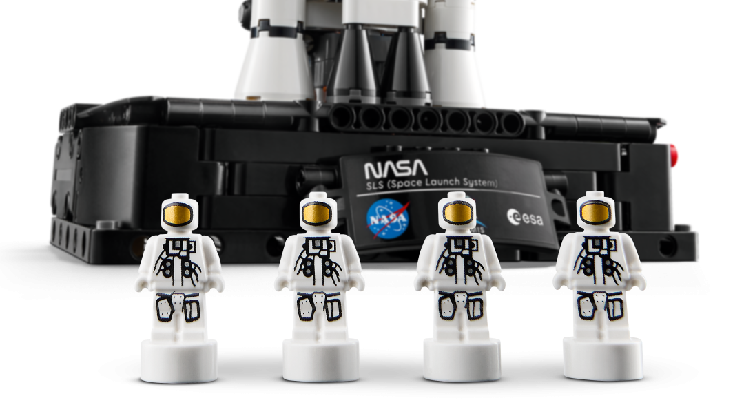 42221 | LEGO® Technic NASA Artemis Space Launch System Rocket