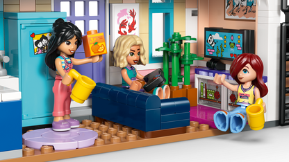 42687 | LEGO® Friends Liann's Family House