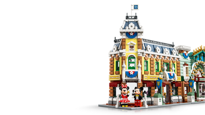43302 | LEGO® Disney™ Main Street, U.S.A.