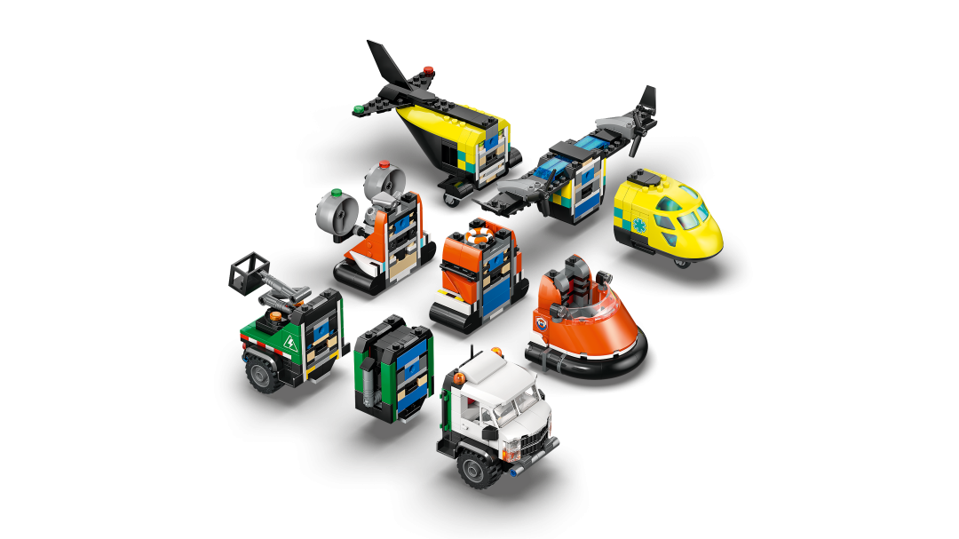 60505 | LEGO® City Airplane, Service Truck & Hovercraft Remix