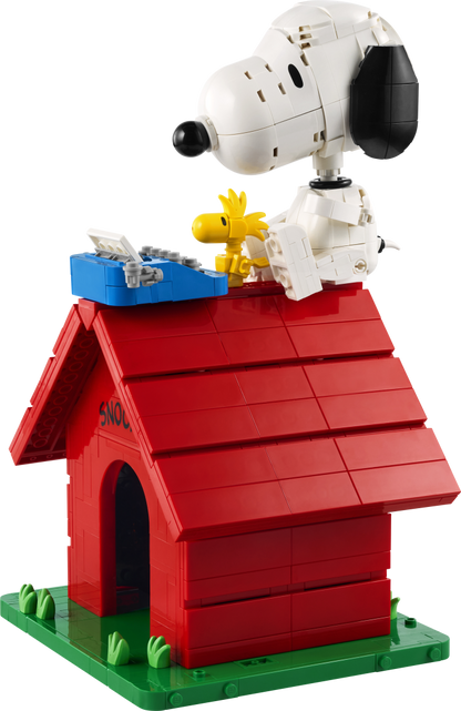21368 | LEGO® Ideas Peanuts: Snoopy's Doghouse