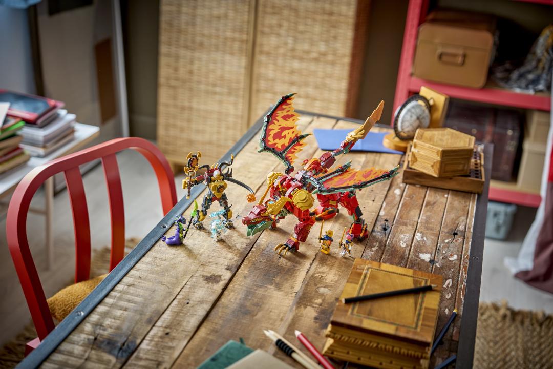 71868 | LEGO® NINJAGO® Wyldfyre's Transforming Dragon Mech