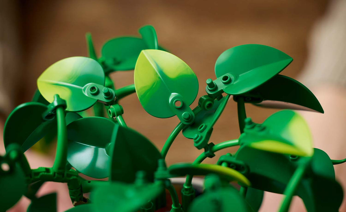 11512 | LEGO® Botanicals Hanging Golden Pothos
