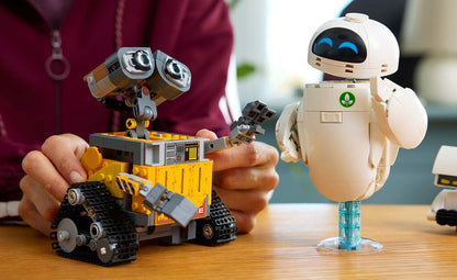 43279 | LEGO® Disney™ WALL-E and EVE