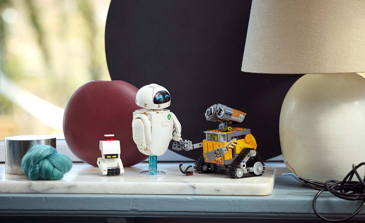 43279 | LEGO® Disney™ WALL-E and EVE