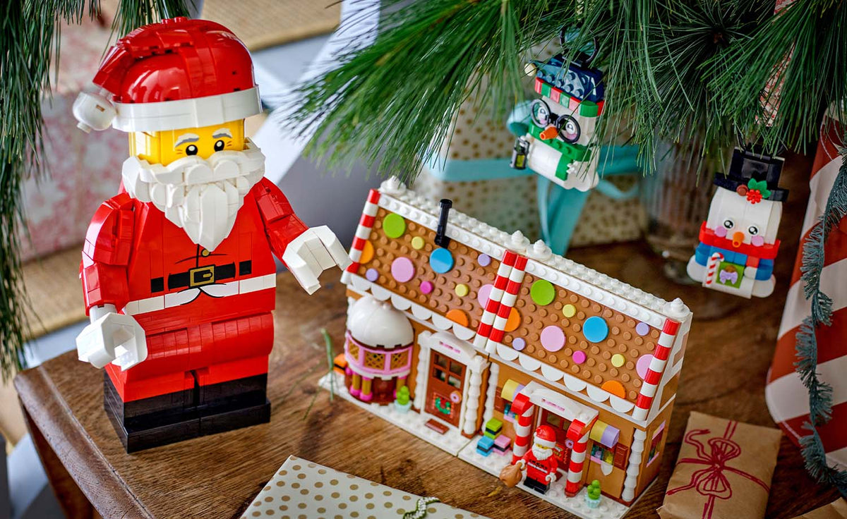 40820 | LEGO® Iconic Up-Scaled Santa Minifigure