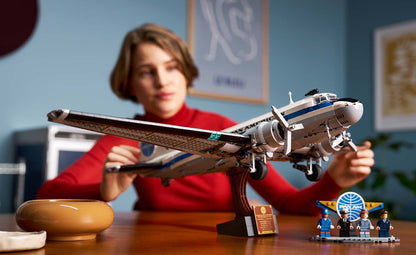 11378 | LEGO® ICONS™ Douglas™ DC-3™ PAN AM® Airliner