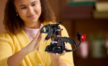 10375 | LEGO® ICONS™ How to Train Your Dragon: Toothless