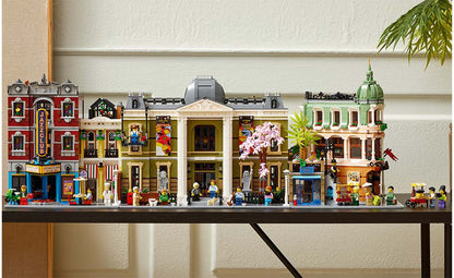 10326 | LEGO® ICONS™ Natural History Museum
