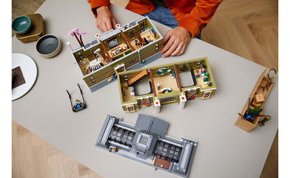 10326 | LEGO® ICONS™ Natural History Museum