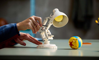 21357 | LEGO® Ideas Disney Pixar Luxo Jr.