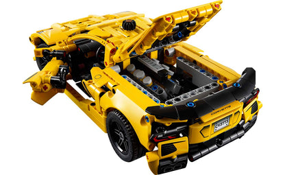 42205 | LEGO® Technic Chevrolet Corvette Stingray